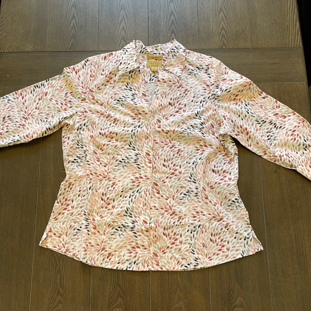 Investments Woman’s Blouse.  Size 16